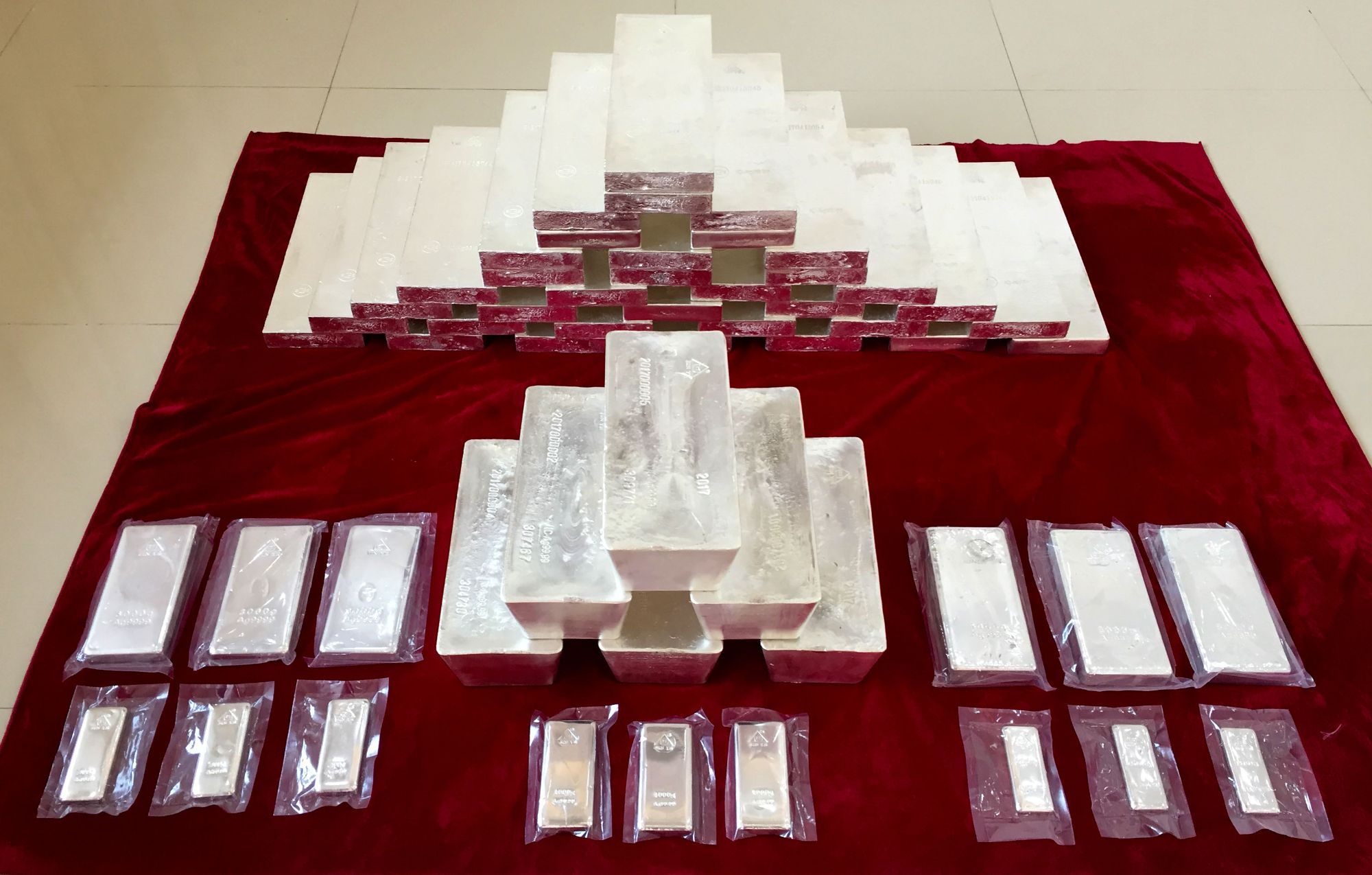 各種規(guī)格的Ag9999銀錠、銀條 1